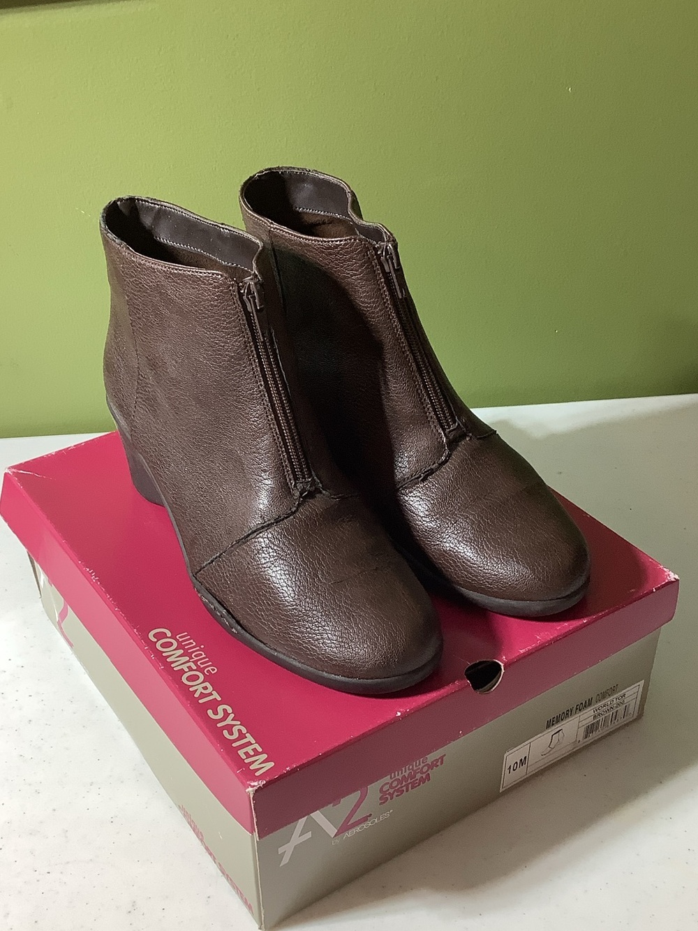 Aerosoles A2 World Tor brown booties, size 10